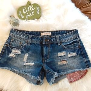 3/$25 Altar'd State Paisley Jean shorts size 26